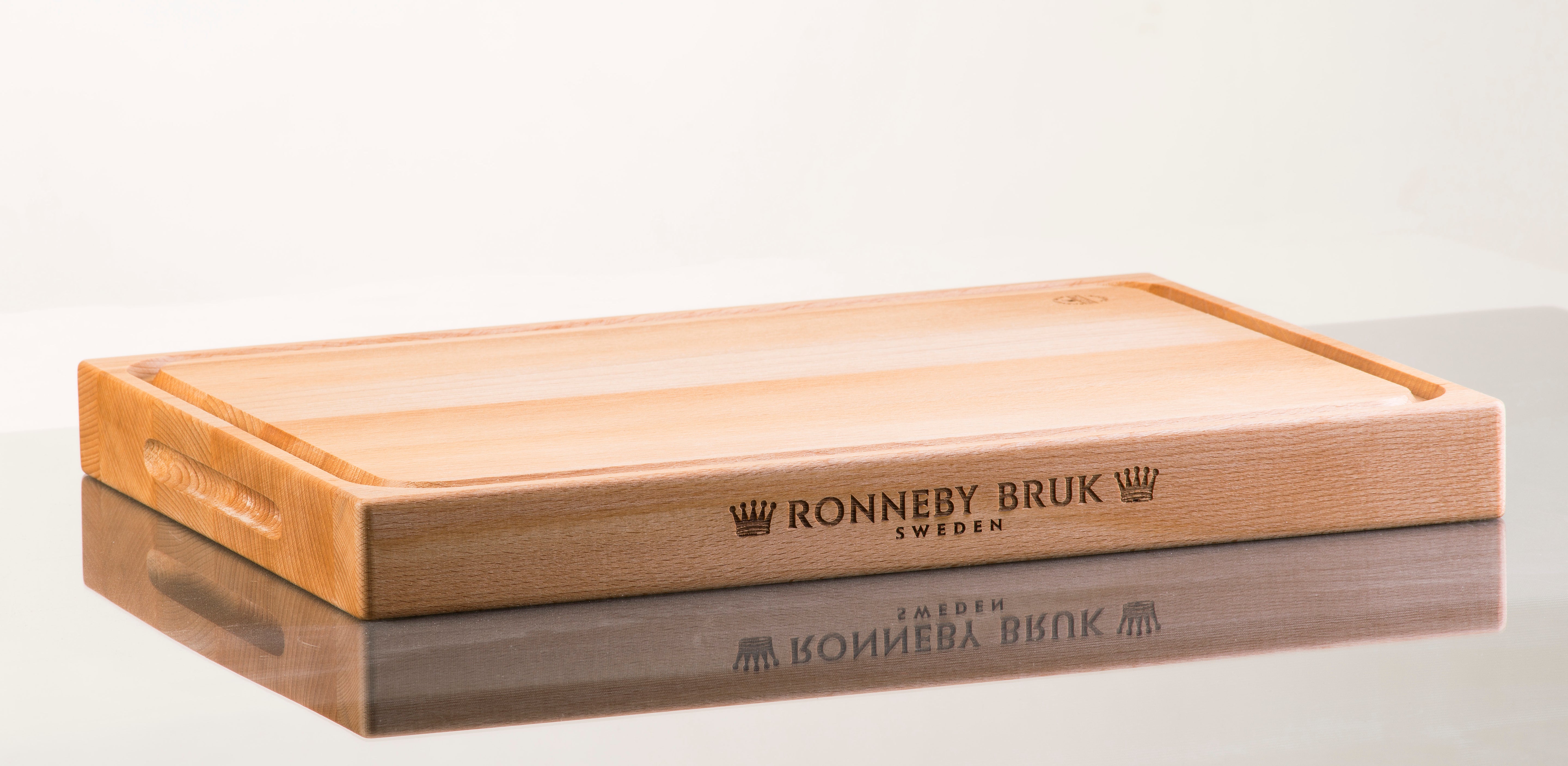Ronneby Bruk - Skärbräda i Oljad Bok 38x52x4 Köttsaft ränna