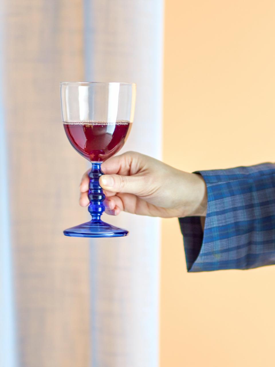 Bloomingville, Noemi Vinglas Ø9 Blå Fot 220 ml
